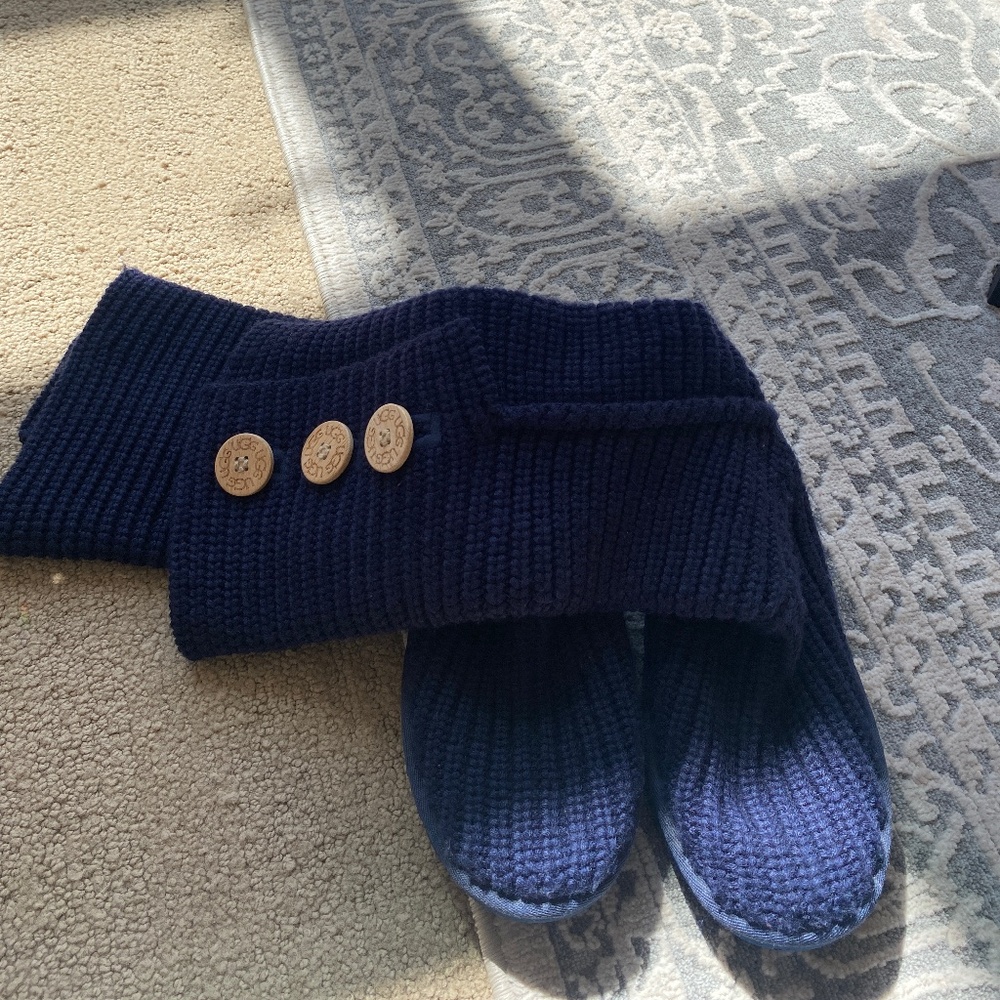 UGG Women's Classic Cardy Winter Boot